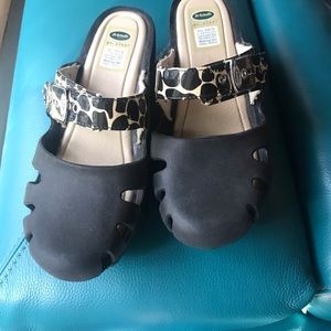 Dr. Scholl’s clog/mule